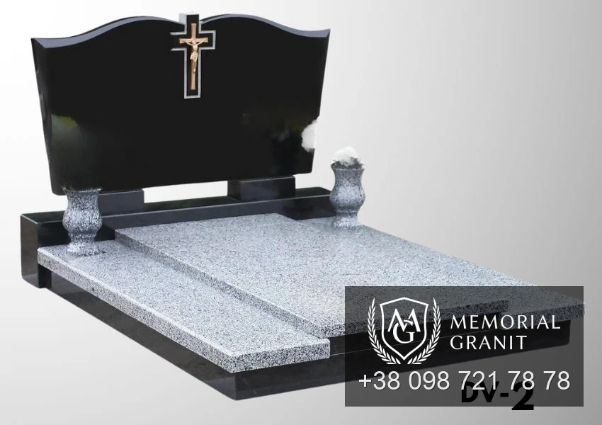 Подвійний пам'ятник з граніту