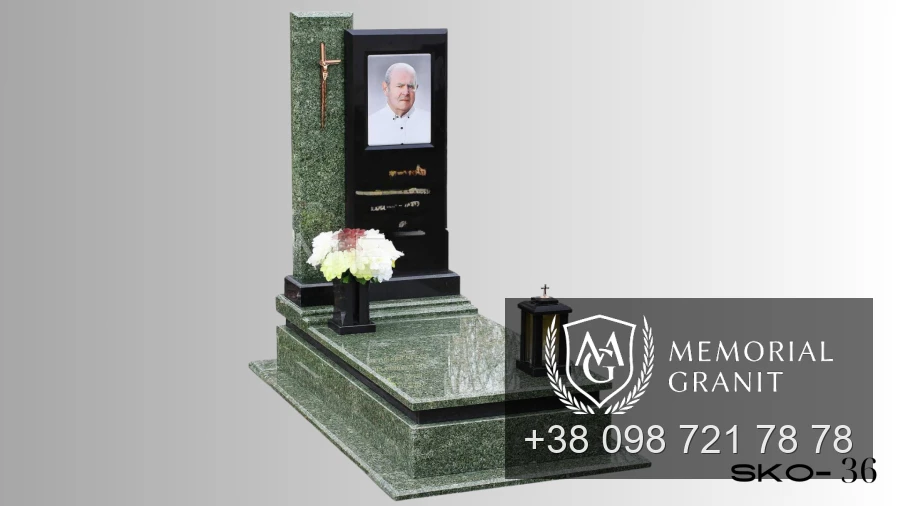Одинарний пам'ятник з зеленого граніту