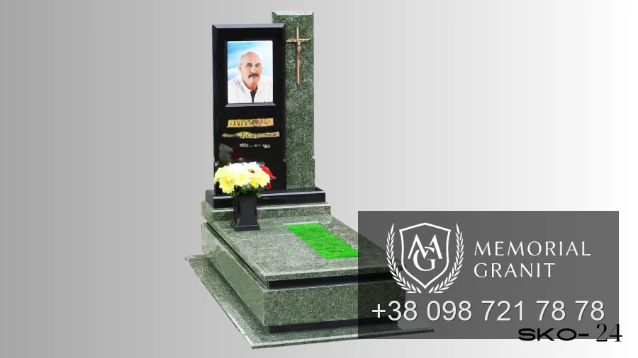 Одинарний пам'ятник з сірого граніту