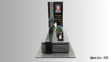 Одинарний пам'ятник з чорного та сірого граніту