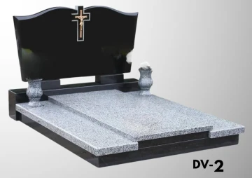 Подвійний пам'ятник з граніту