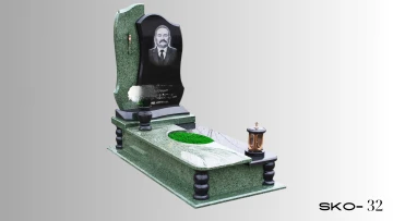 Одинарний пам'ятник зі світло-зеленого граніту